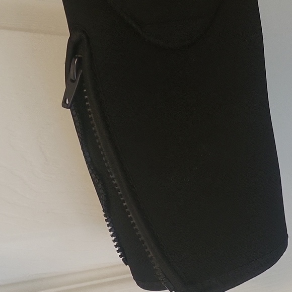 Seavenger Kids Size 4 Wet Suit - Picture 7 of 8